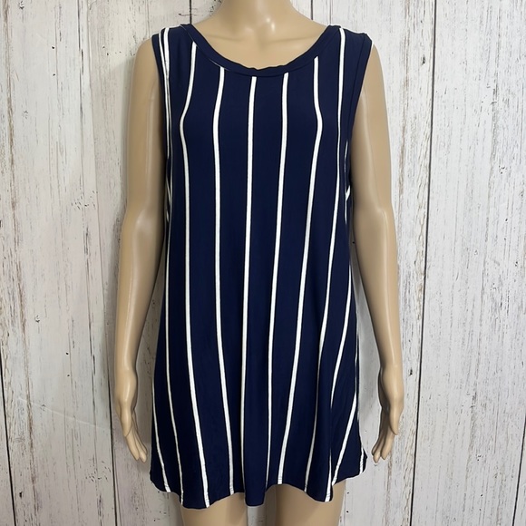 NWT Sew in Love Bow Top - Picture 1 of 10